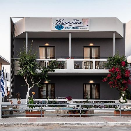 Lia Beachfront Apartments スタロス エクステリア 写真