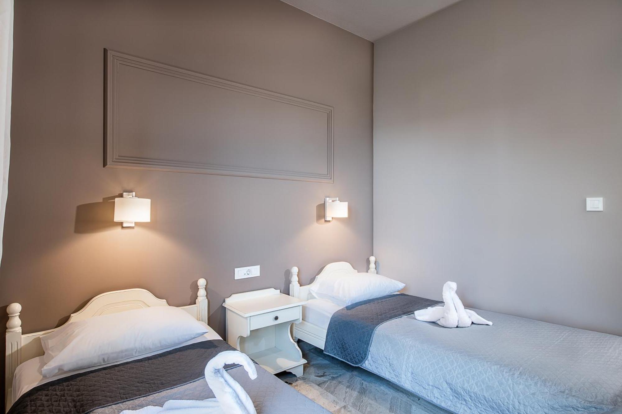 Lia Beachfront Apartments スタロス 部屋 写真