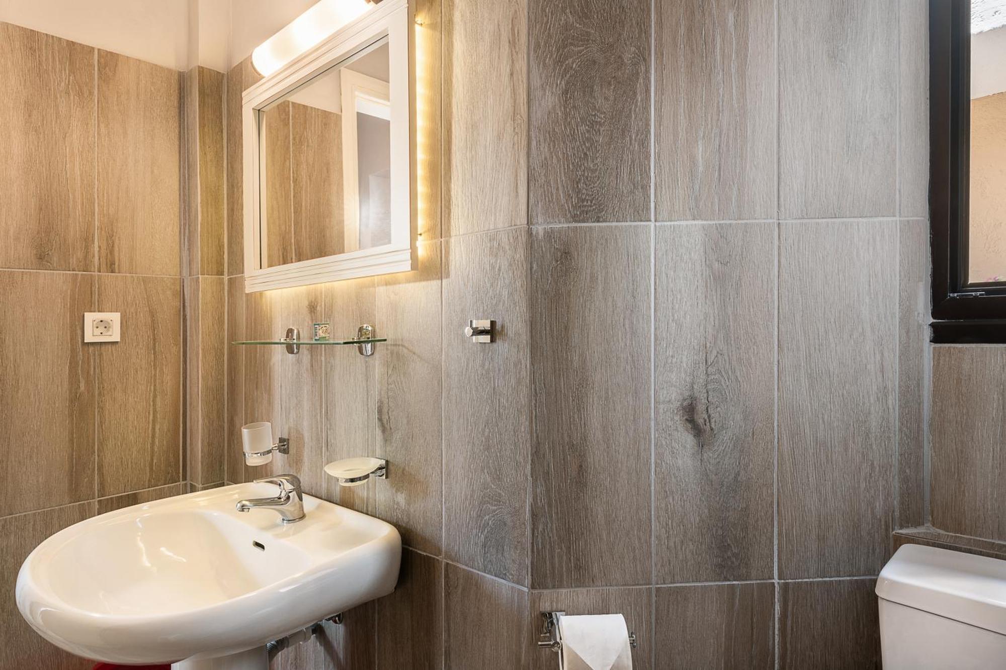 Lia Beachfront Apartments スタロス エクステリア 写真