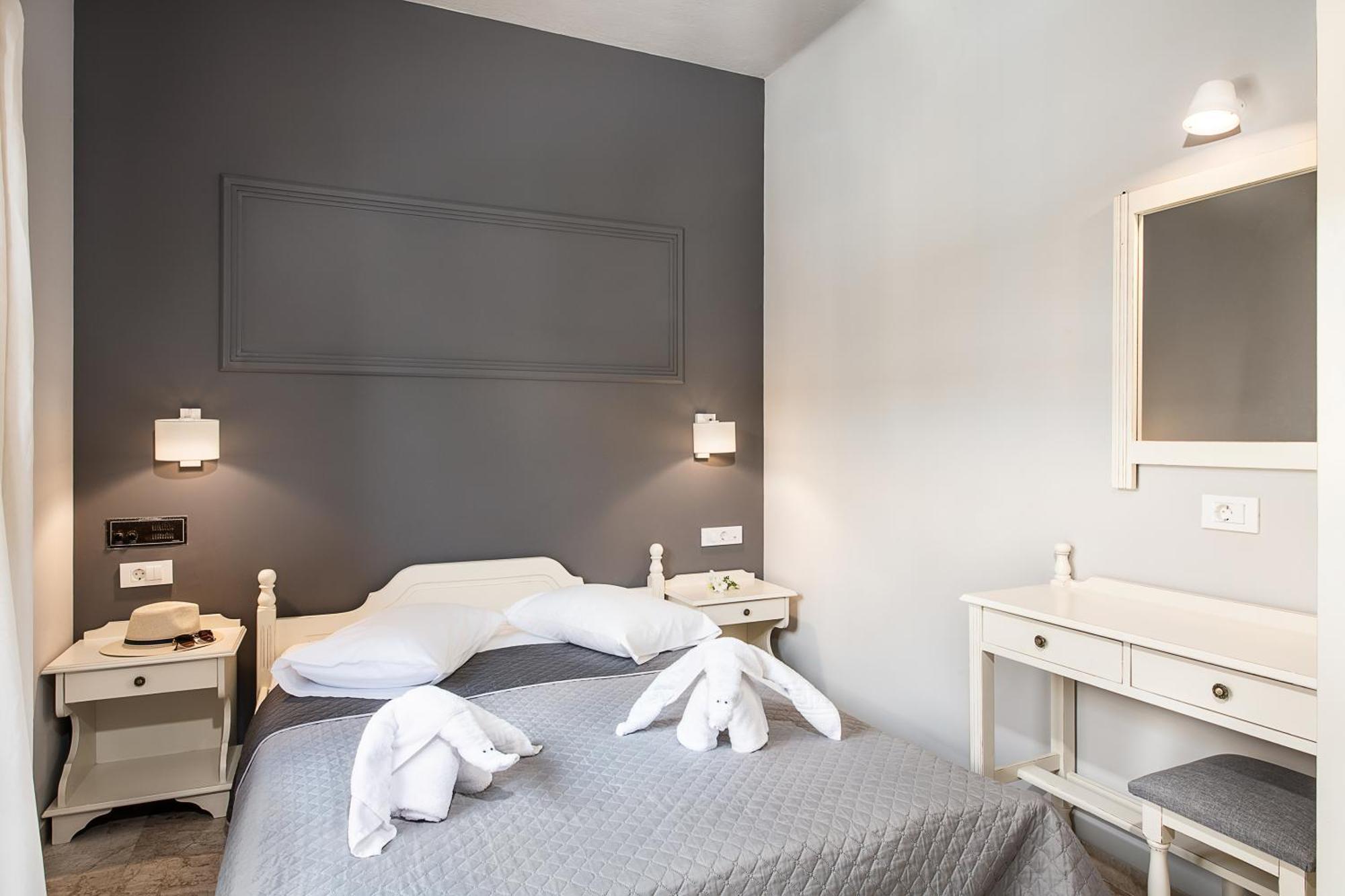 Lia Beachfront Apartments スタロス エクステリア 写真