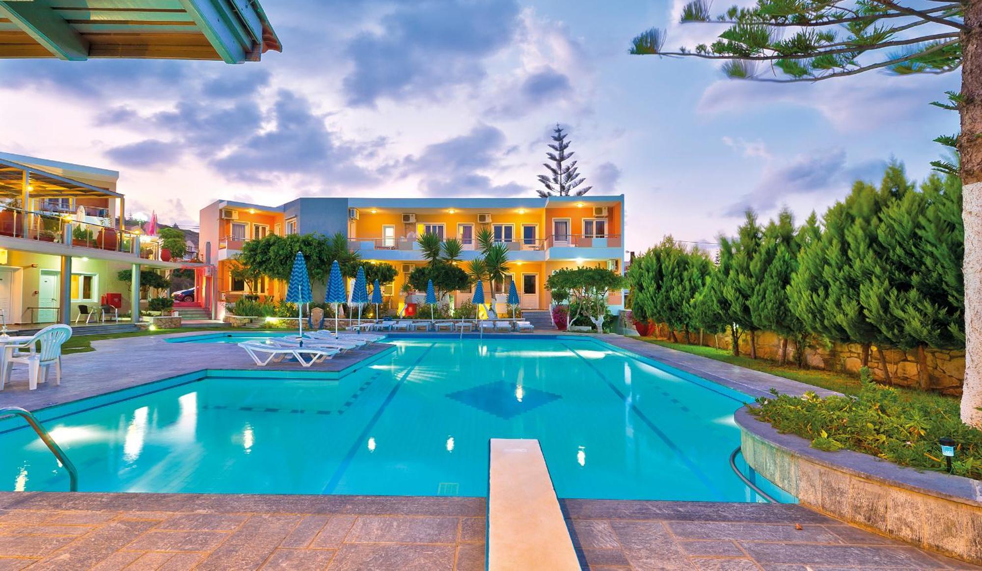 Lia Beachfront Apartments スタロス エクステリア 写真