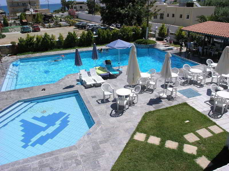 Lia Beachfront Apartments スタロス エクステリア 写真